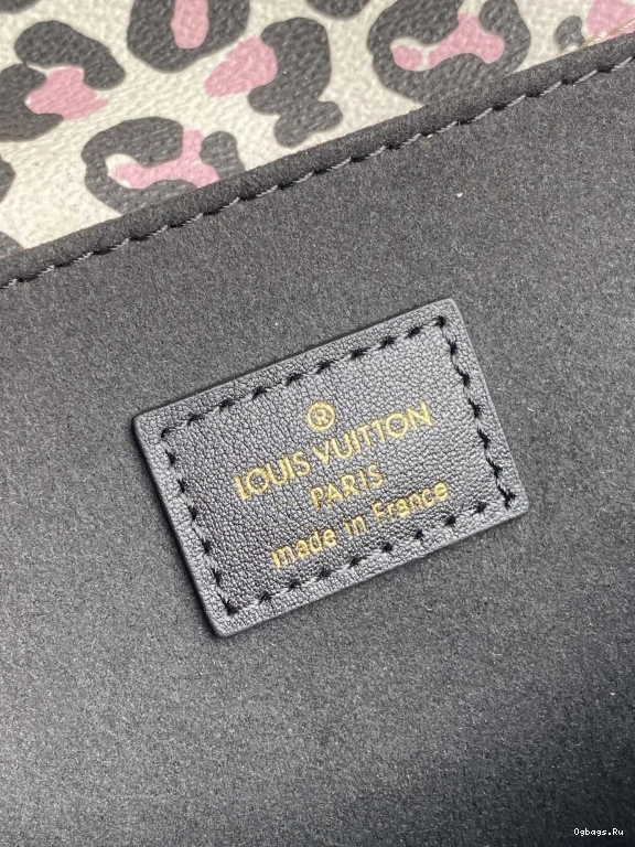VUITTON POCHETTE LOUIS MÉTIS 0423